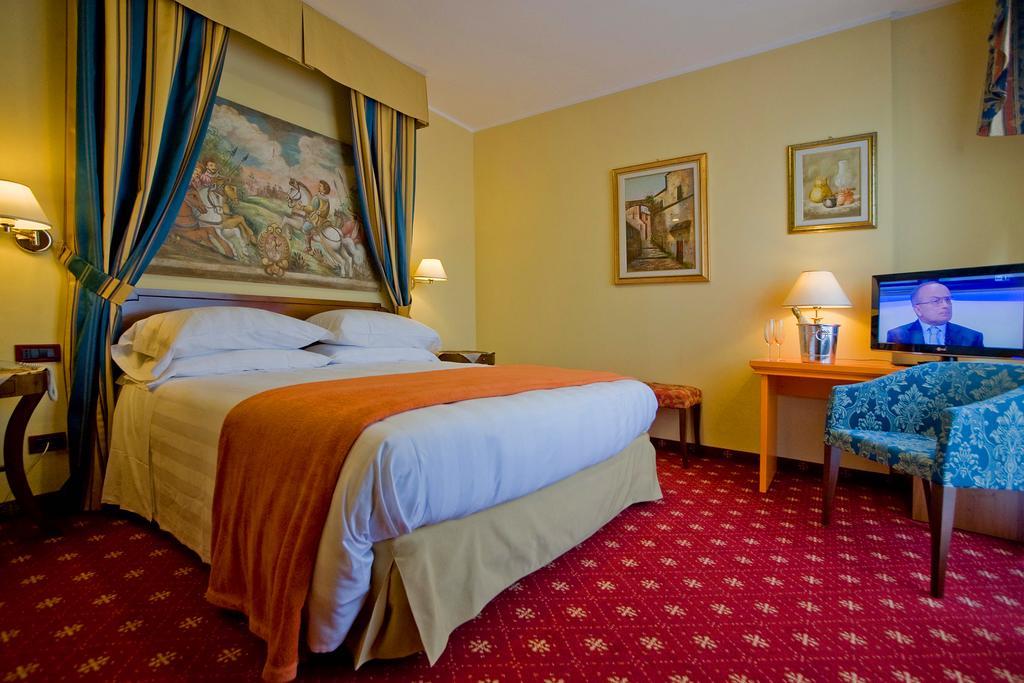 Hotel Ferrari Салсомаджоре Терме Екстериор снимка